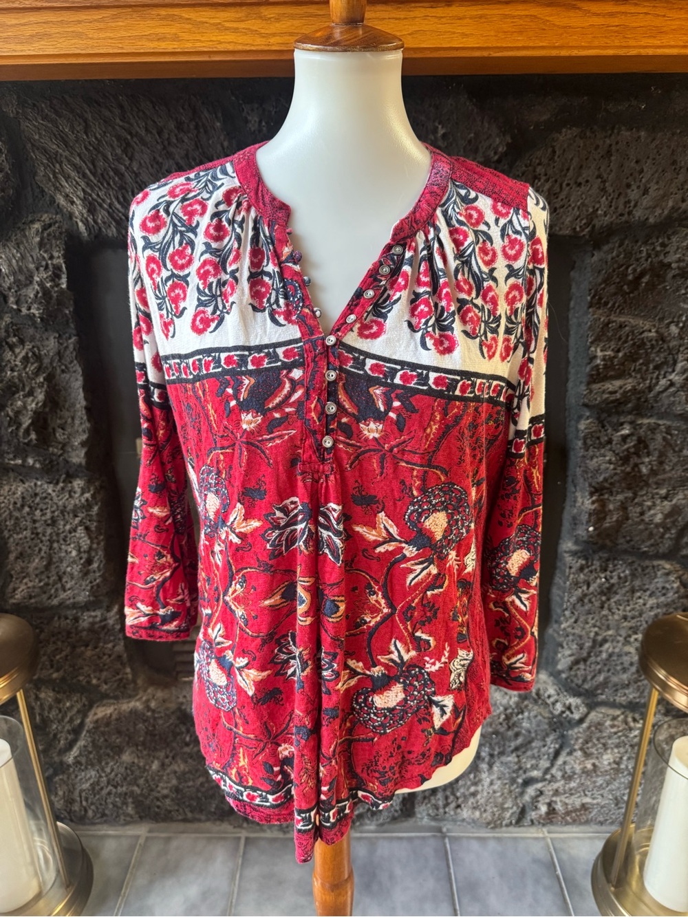 Lucky Brand size Small S Women’s Red Floral shirt blouse Peasant Top